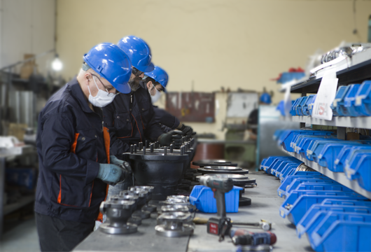 خط تولید شرکت ایمن پیشرو صنعت عادل